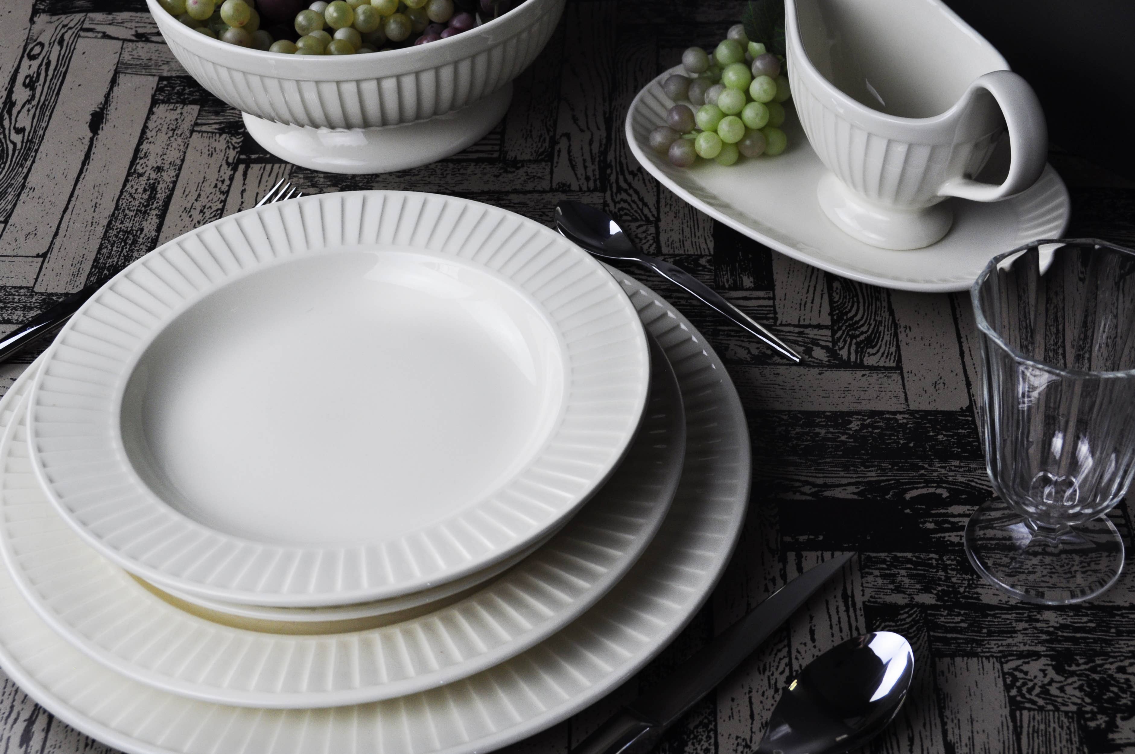 WINDSOR WHITE FRUIT PLATE 20 CM