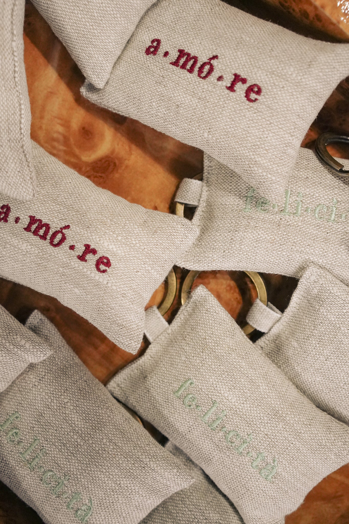 Portachiavi in lino PENSIERI